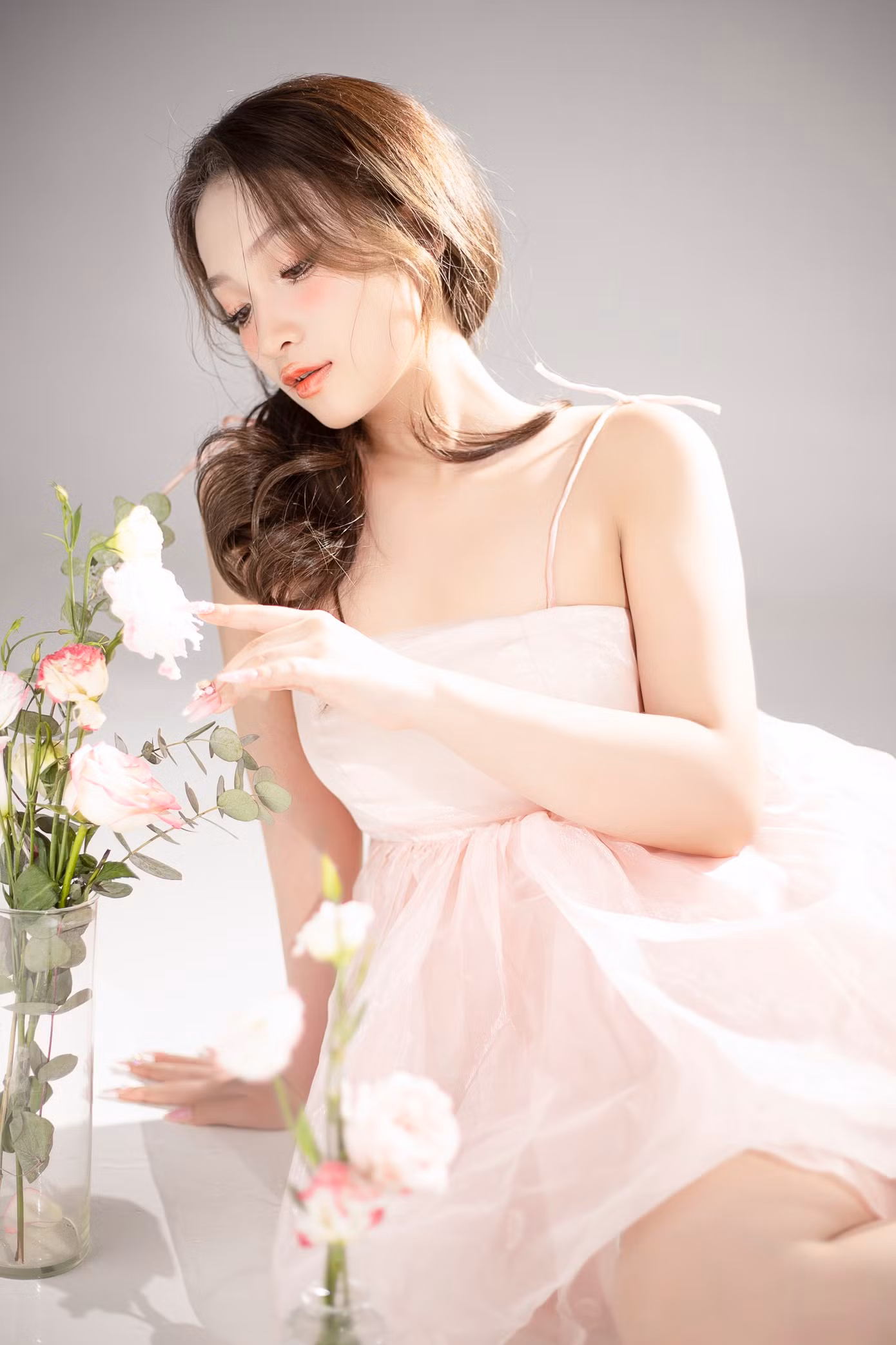 Sinh ra và lớn lên trong gia đình làm nghề biển, ngay từ khi còn học lớp 6, Thùy Dương đã ý thức được sự khó khăn và tự lập, giúp đỡ gia đình.
