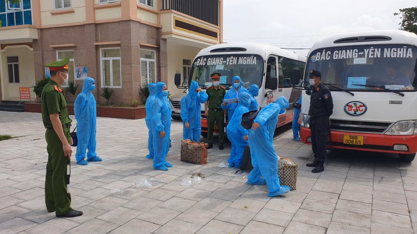 Những người được về địa phương khi đã đảm bảo các điều kiện an toàn về phòng, chống dịch COVID-19.