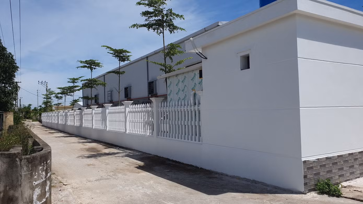 Việc cho thuê đất nông nghiệp làm xưởng sản xuất giày da trong khu dân cư được xác định là vi phạm