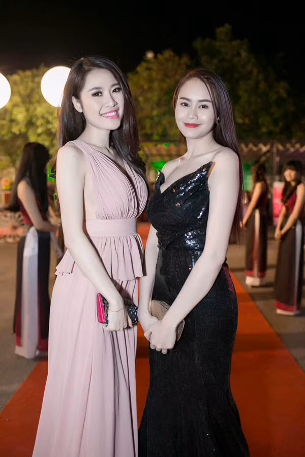 Lâm Chi Khanh kín đáo giữa dàn người đẹp sexy ảnh 1
