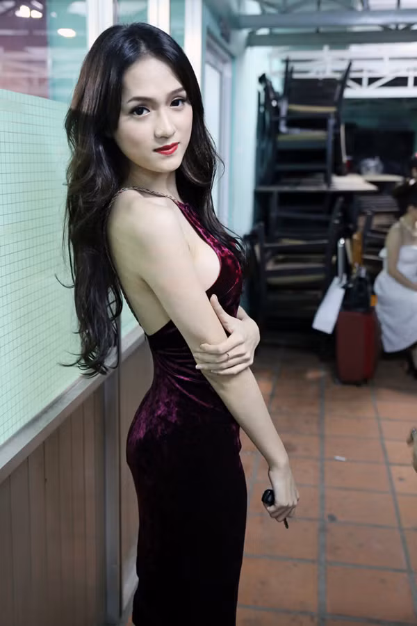 Hương Giang Idol khoe ba vòng bốc lửa ảnh 2