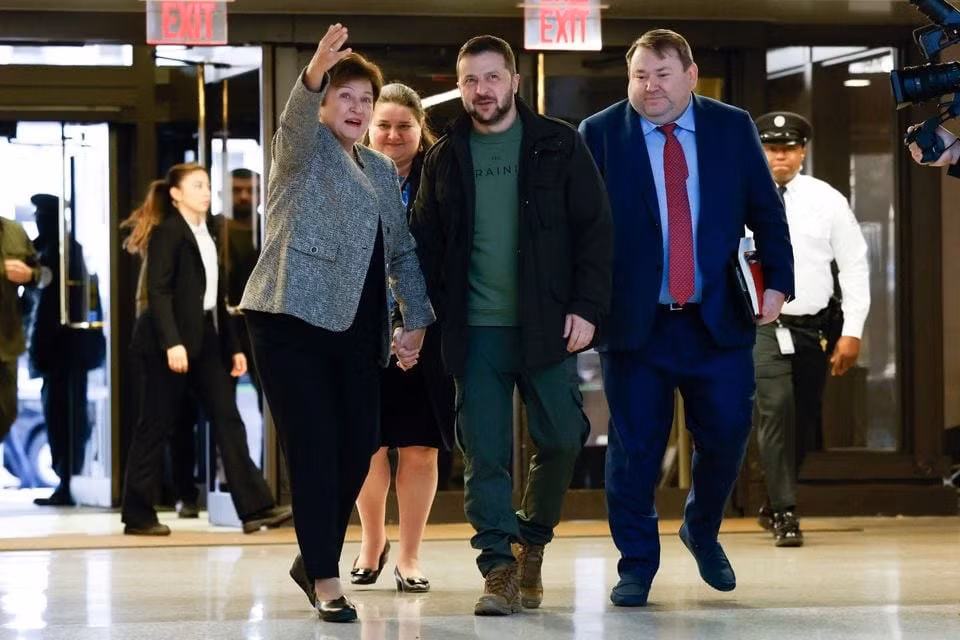 Ông Zelensky và bà Georgieva. Ảnh: Reuters