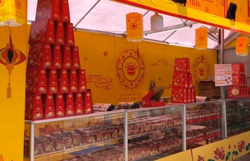 Nhiều loại bánh trung thu tăng giá so với năm ngoái.