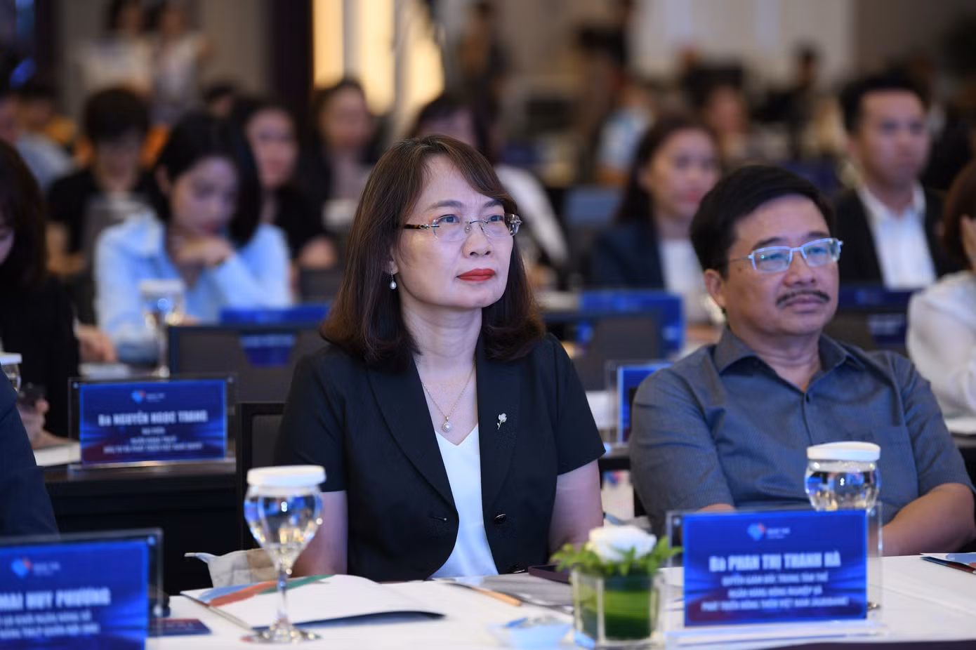 Đại diện Agribank - Bà Phan Thị Thanh Hà, Quyền Giám đốc Trung tâm Thẻ Agribank tham dự họp báo Ngày Thẻ Việt Nam 2023