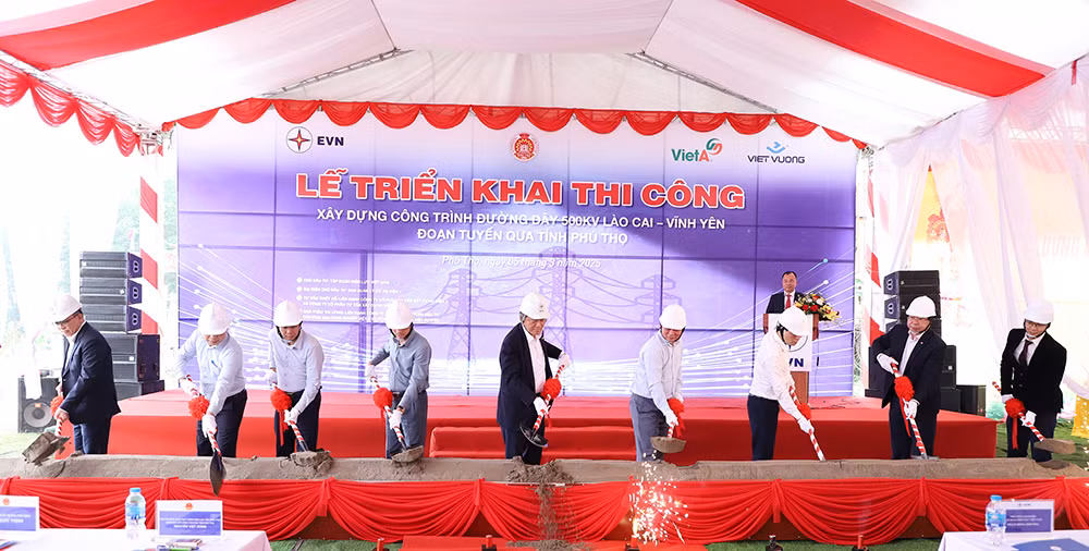 Nghi thức triển khai thi công xây dựng công trình đường dây 500kV Lào Cai - Vĩnh Yên, đoạn tuyến qua tỉnh Phú Thọ.