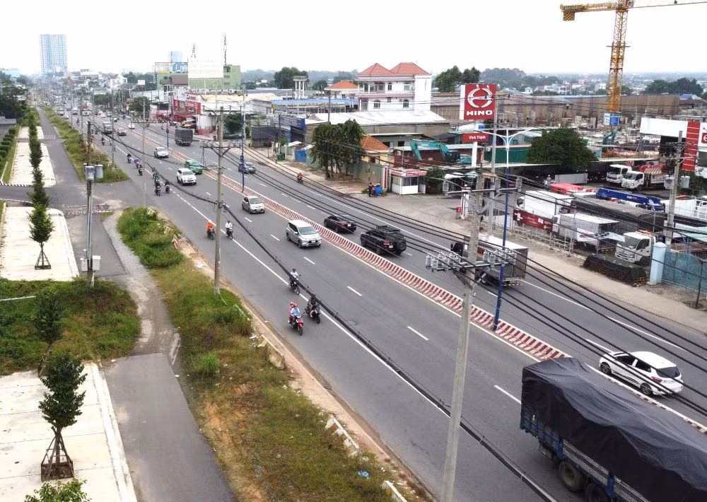 Theo đánh giá của Bộ GTVT, để tạo điều kiện cho địa phương được chủ động, thuận lợi trong đầu tư xây dựng, nâng cấp mở rộng kết cấu hạ tầng giao thông, phát triển đô thị dọc tuyến thì việc điều chỉnh Quốc lộ 13 thành đường địa phương là cần thiết và đáp ứng nhu cầu phát triển kinh tế - xã hội trên địa bàn tỉnh Bình Dương.
