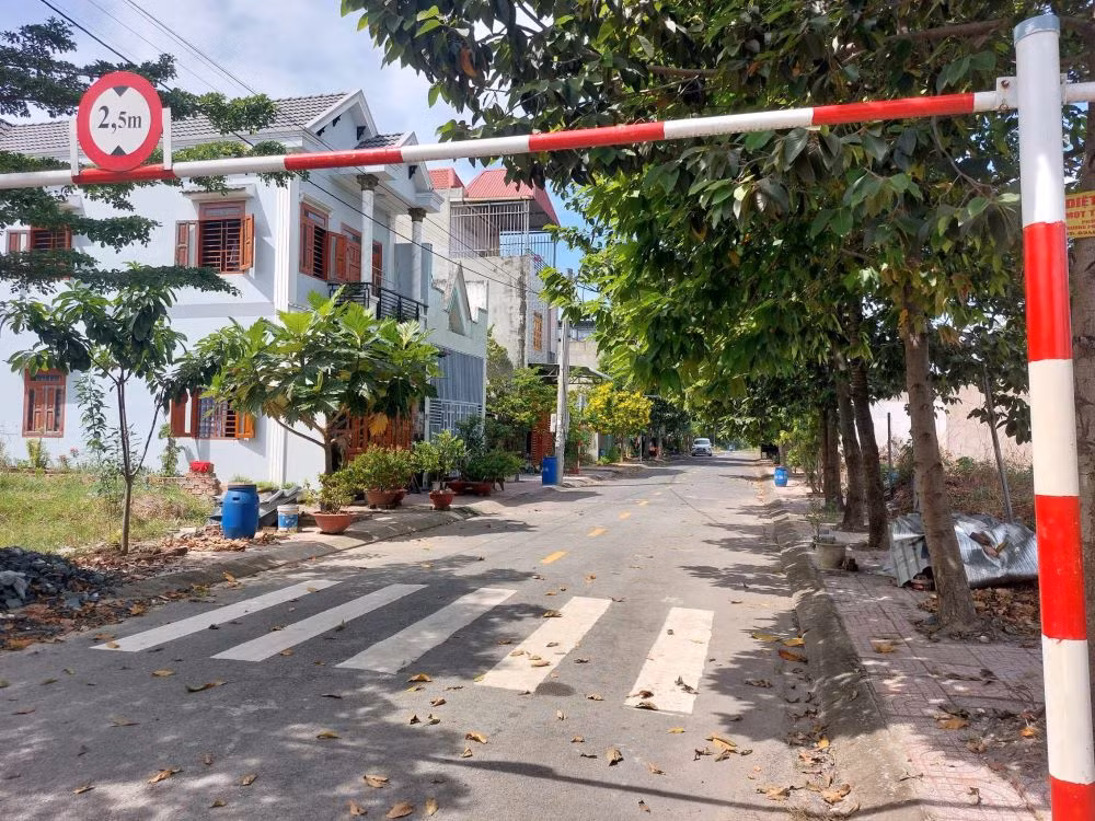 Lãnh đạo Công ty Cổ phần Đất Mới cho biết, công ty đã hoàn tất nghĩa vụ đóng thuế 100% đối với nhà nước.