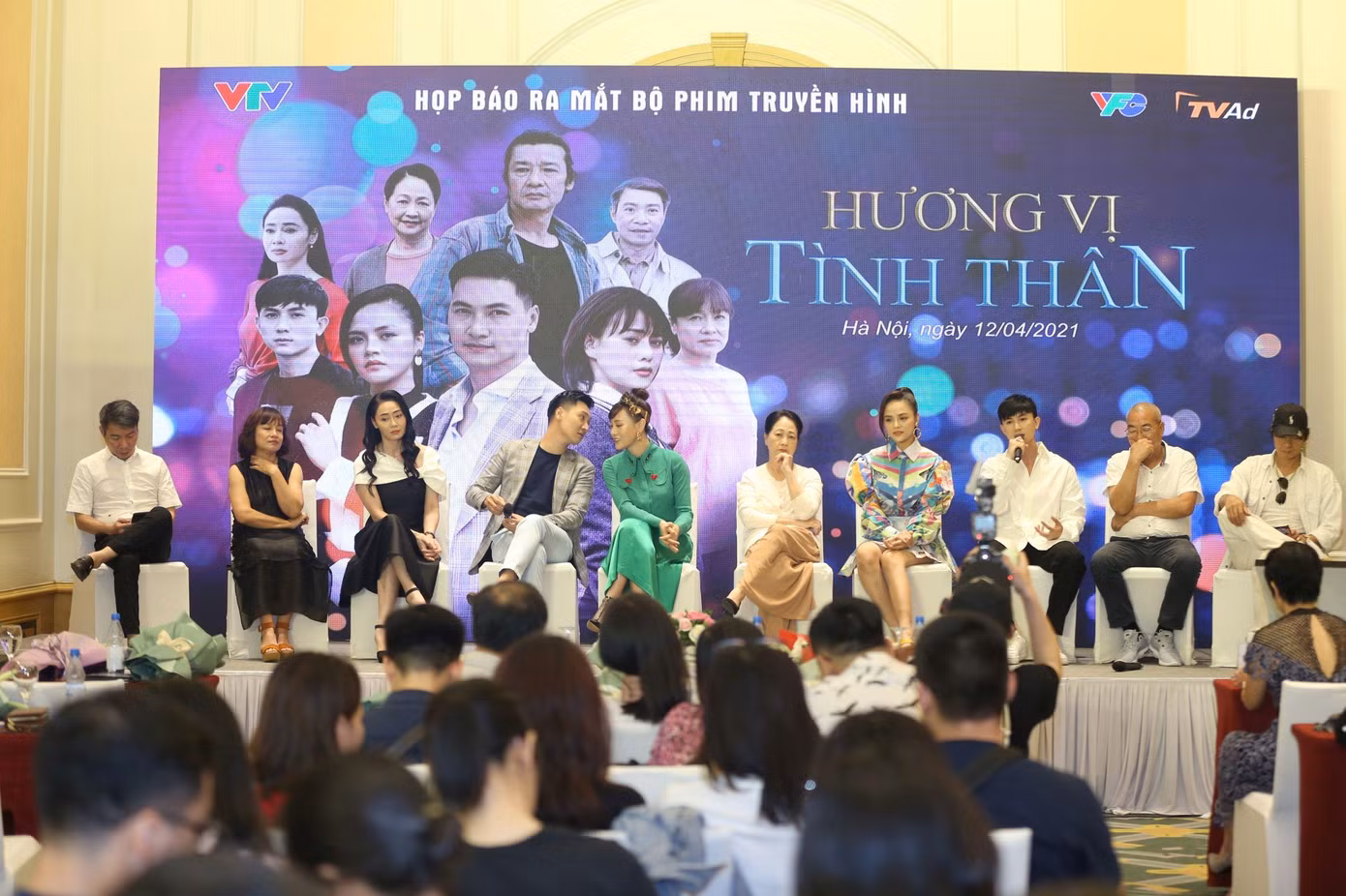 Dàn diễn viên hot của "Hương vị tình thân"