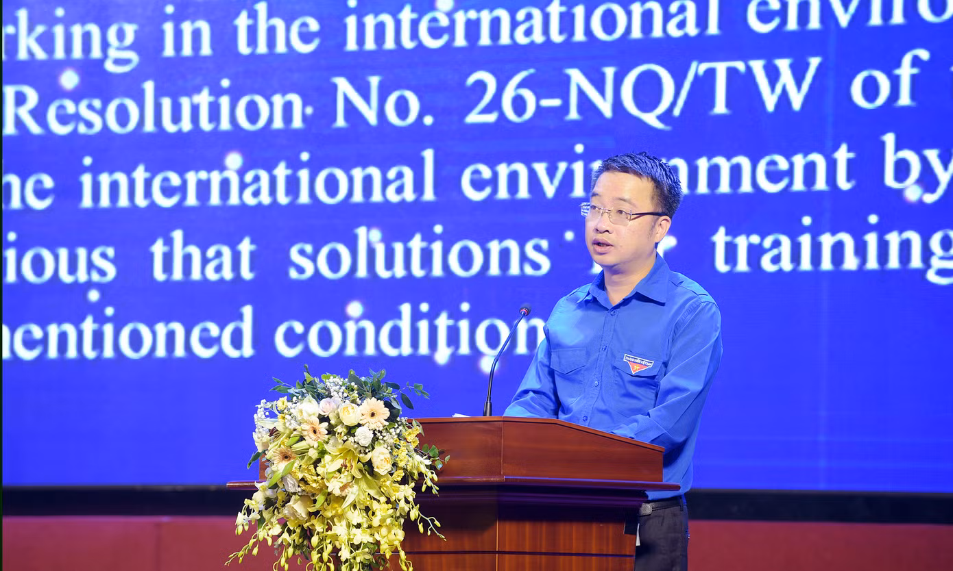 Anh Nguyễn Tường Lâm phát biểu. Ảnh: Xuân Tùng