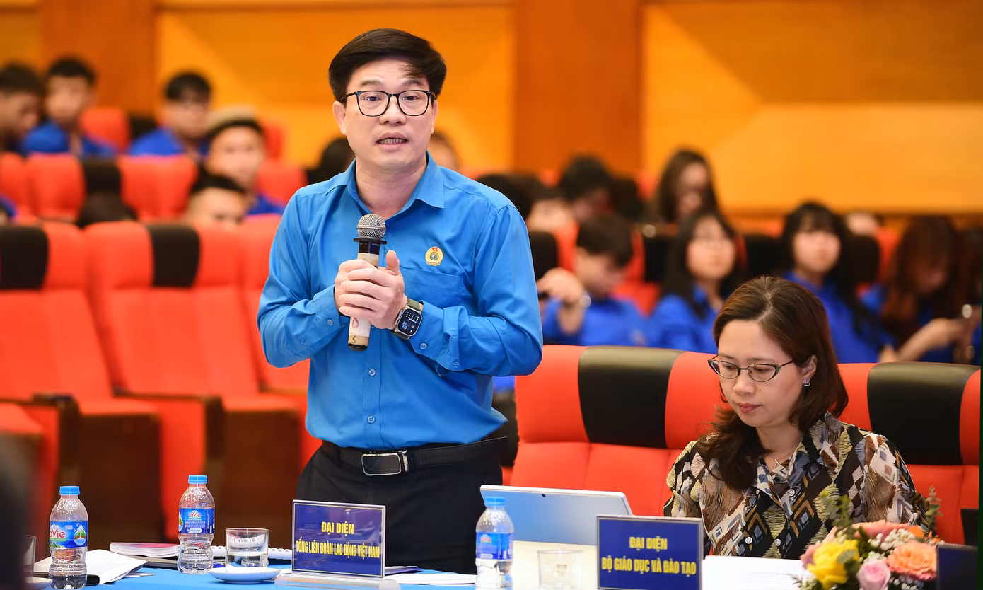 Tại diễn đàn, các đại biểu, chuyên gia đã đưa ra nhiều thông tin và kiến nghị ý nghĩa về chính sách nghề nghiệp, việc làm cho thanh niên hiện nay.