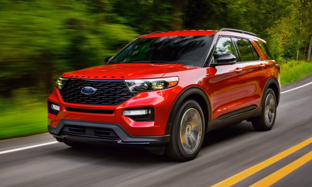Ford Explorer bị triệu hồi do 2 lỗi khác nhau.