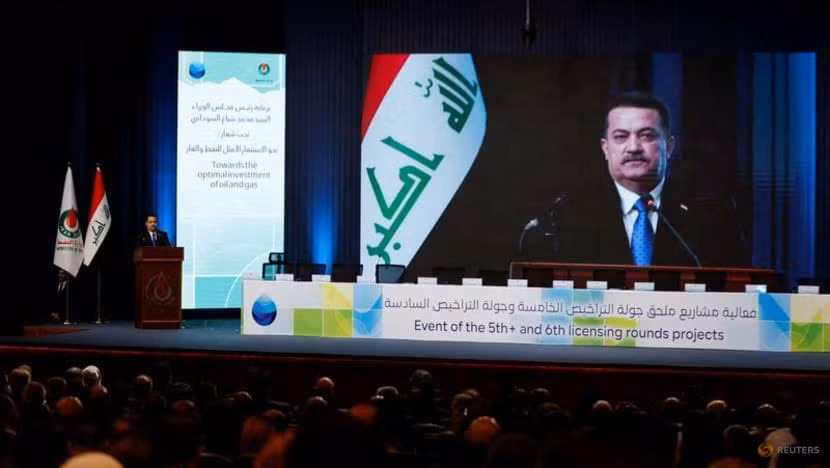 Thủ tướng Iraq Mohammed Shia al-Sudani dự sự kiện cấp phép thăm dò và khai thác 29 dự án dầu khí tại Baghdad, ngày 11/5. (Ảnh: Reuters)