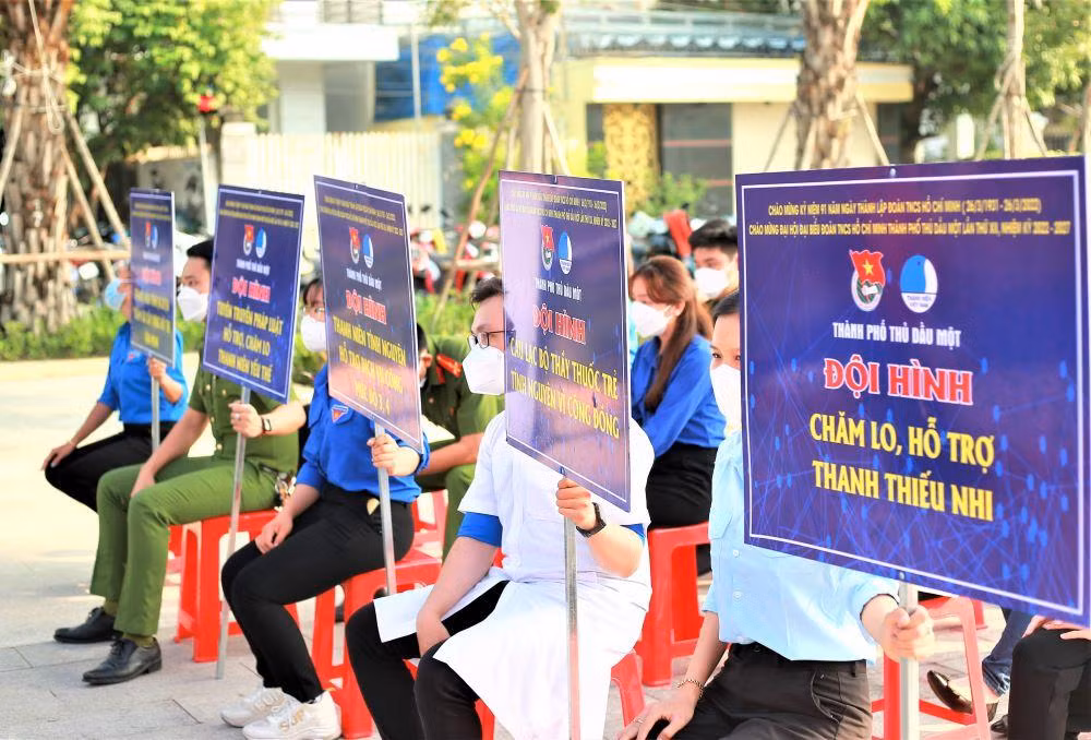 Tổ chức các hoạt động về nguồn, đến với địa danh lịch sử, đền ơn đáp nghĩa, tham gia bảo tồn cácgiá trị văn hóa, lịch sử tại các địa phương; Triển khai các công trình, phần việc thanh niên tham gia xây dựng nông thôn mới như: “Thắp sáng đường quê”, tổ chức đồng loạt “Ngày thứ bảy tình nguyện”, “Ngày Chủ nhật xanh”, các hoạt động chuyển giao tiến bộ khoa học kỹ thuật