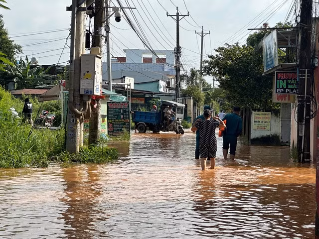 Đến sáng nay, hầu hết các khu vực ngập ở phường Phước Tân nước đã rút.