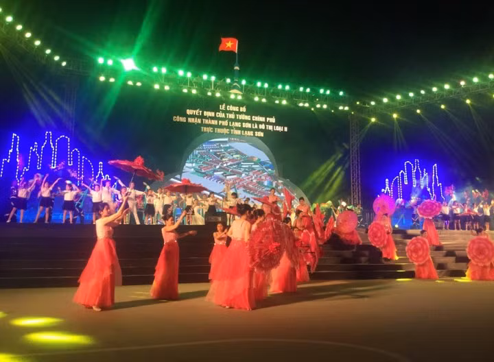 Thành phố Lạng Sơn trở thành đô thị loại II ảnh 3