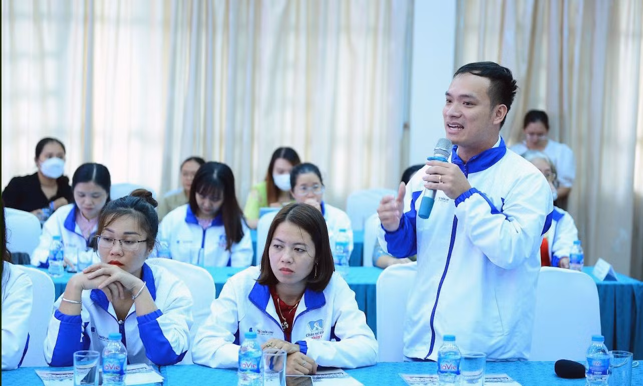 Các thầy cô đề xuất nhiều ý kiến tại chương trình.