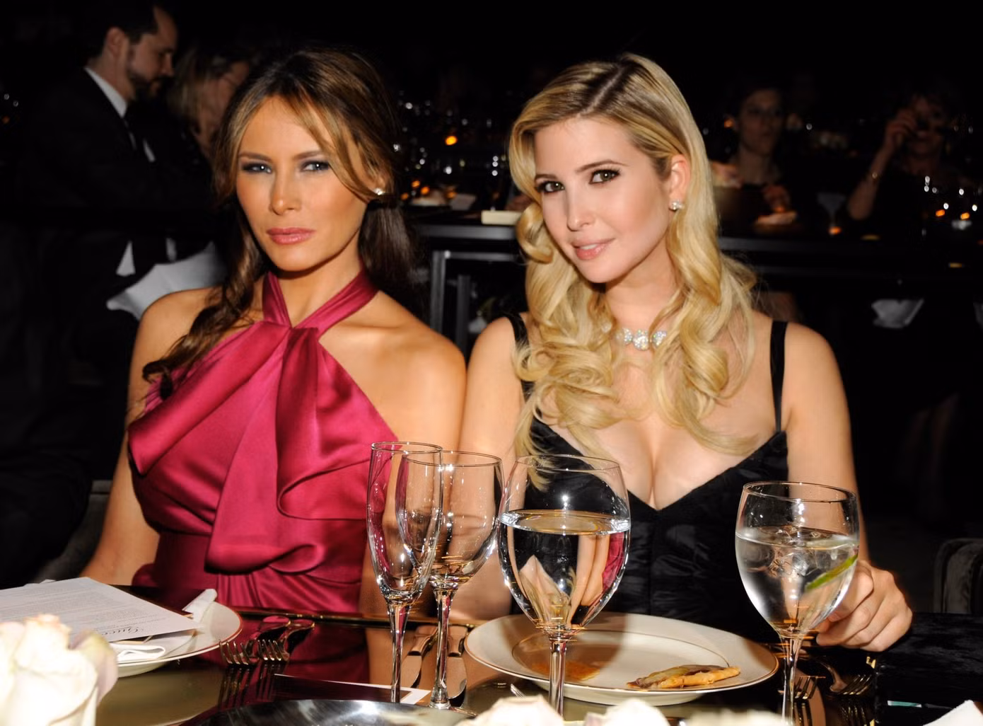 Melania và Ivanka tham dự sự kiện Đêm gây quỹ từ thiện cho Malawi và UNICEF do Madonna và Gucci tổ chức tại Liên Hợp Quốc ở New York vào ngày 6/2/2007. Ảnh: WireImage.