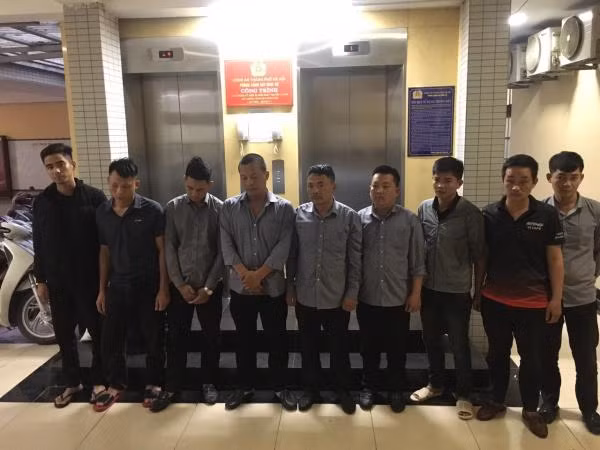 Các đối tượng trong công ty mua bán nợ bị bắt giữ.