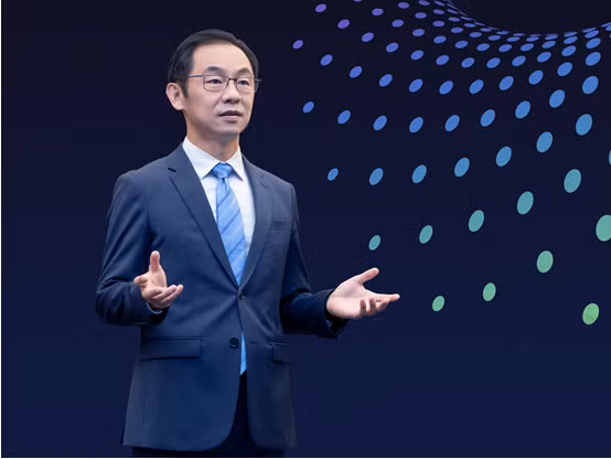 Ông Ryan Ding, Chủ tịch Nhóm Kinh doanh Giải pháp Doanh nghiệp của Huawei