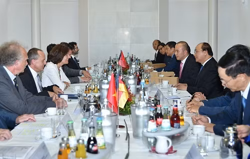Thủ tướng Nguyễn Xuân Phúc hội đàm với Thủ tướng Đức Angela Merkel ảnh 4