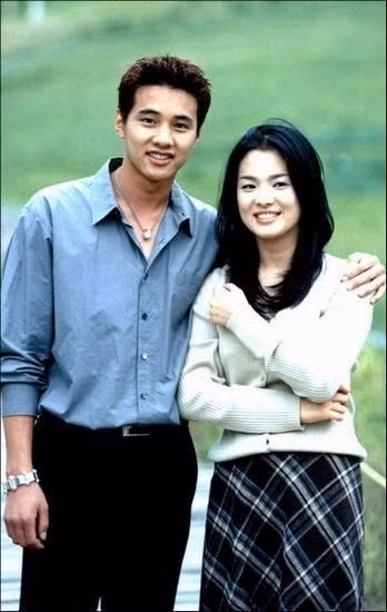 Ảnh đám cưới bí mật của Won Bin - Lee Na Young ảnh 9