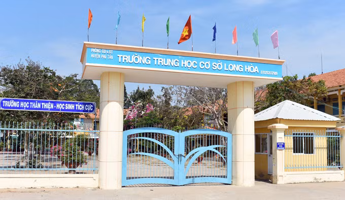 Mới nhất vụ thầy giáo ở An Giang đánh học sinh vẹo cột sống ảnh 1