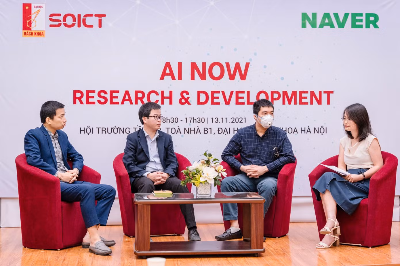 PGS.TS Nguyễn Phi Lê trong một hội thảo về AI (Ảnh: NVCC)