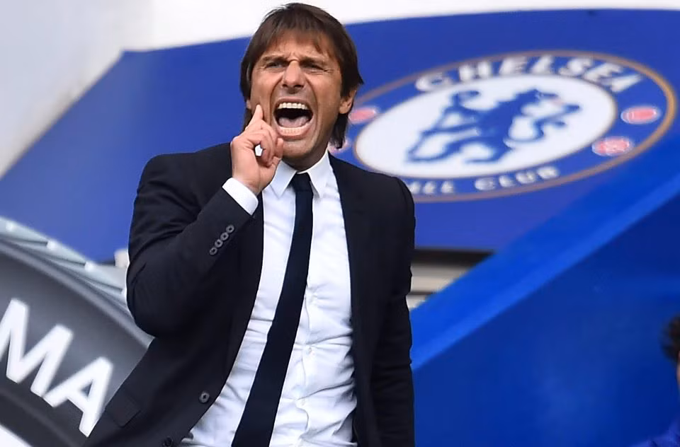 Đá play-off World Cup, Italia 'cầu cứu' HLV Conte ảnh 1