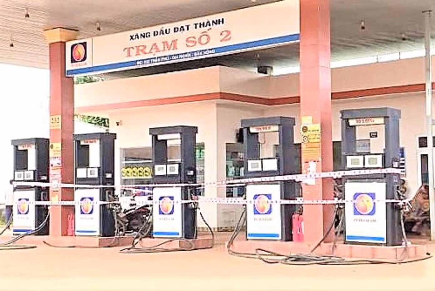 Một cửa hàng của Công ty TNHH xăng dầu Đạt Thành
