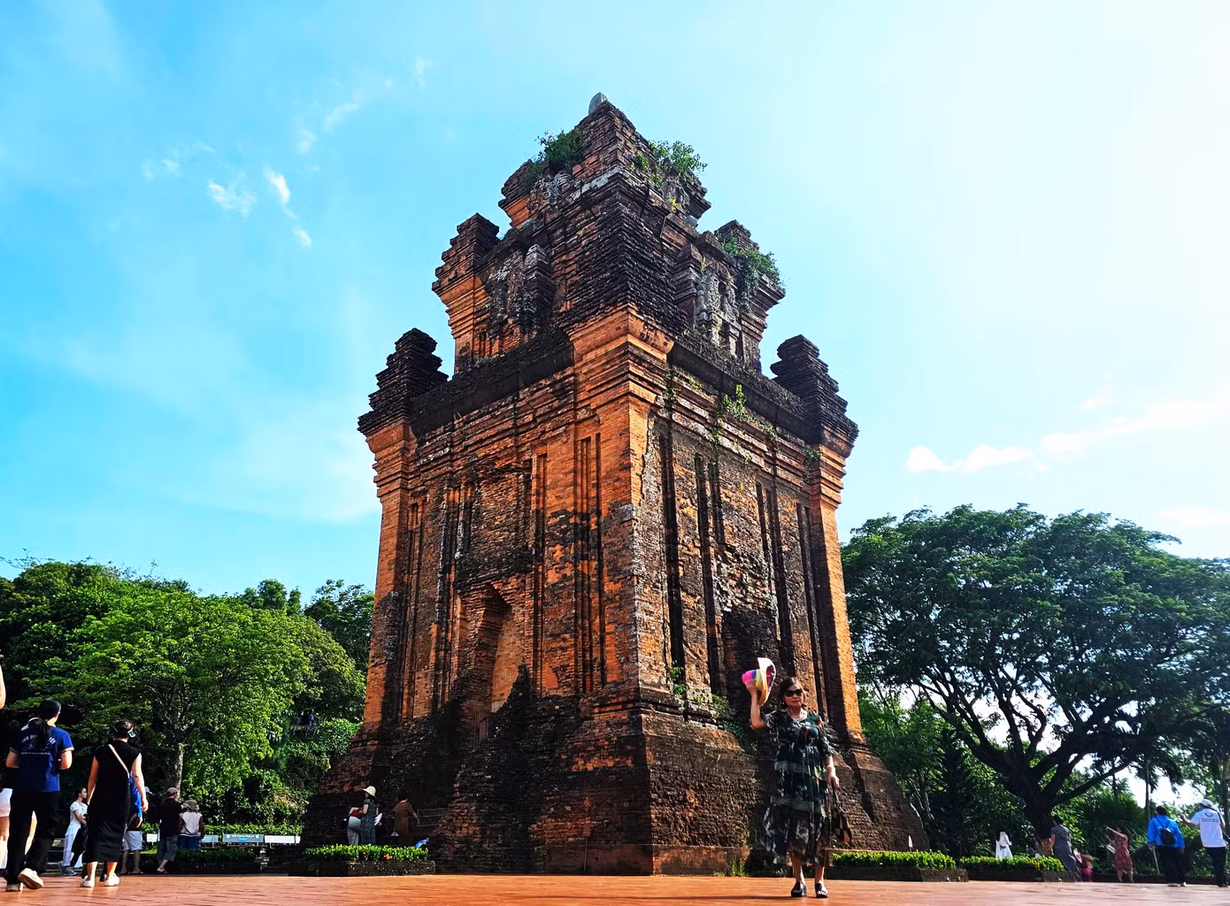 Vẻ đẹp cổ kính của tháp Nhạn.