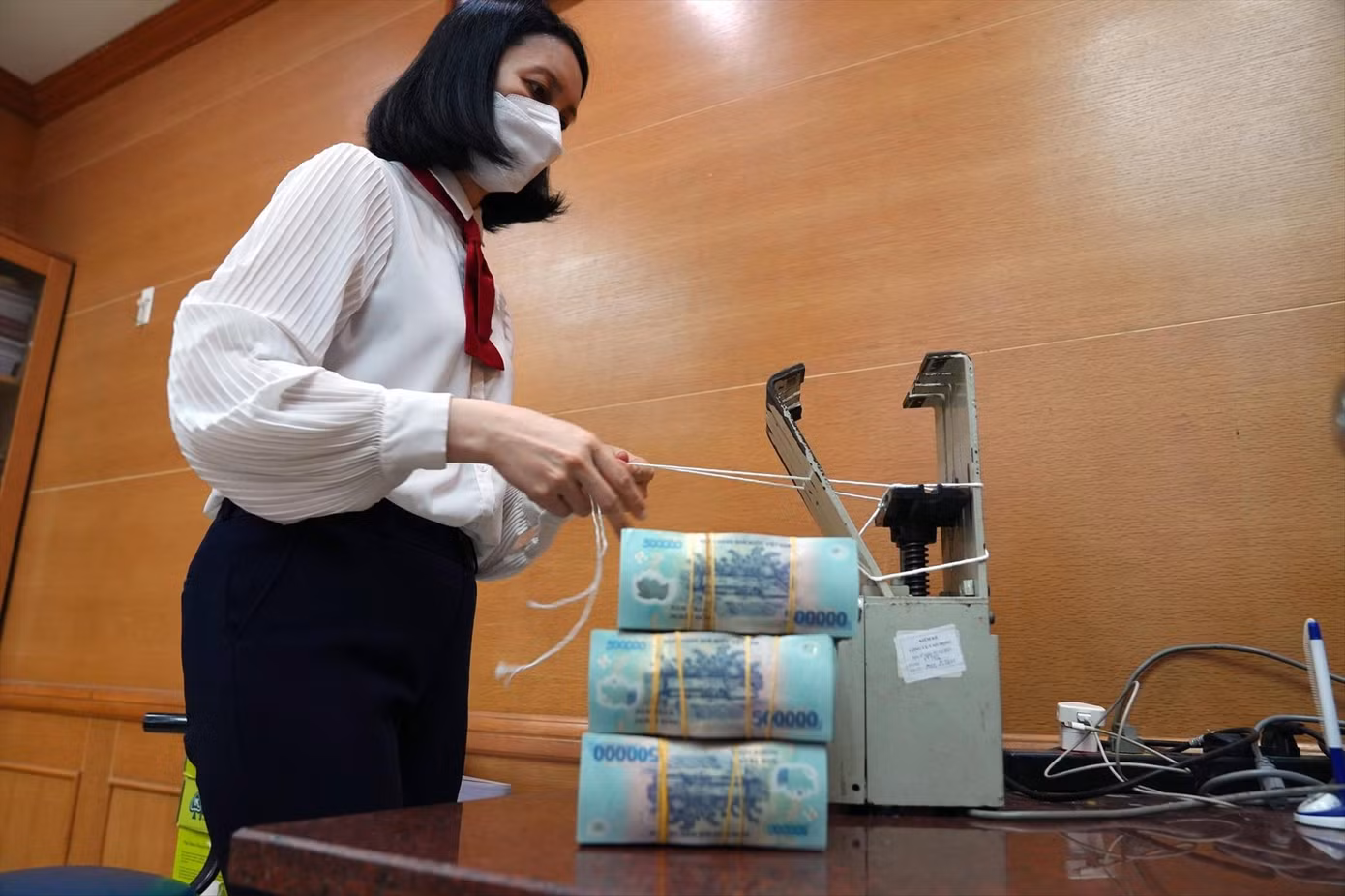 Nhiệm vụ giải ngân 700.000 tỷ đồng đầu tư công năm 2023 là rất nặng nề. Ảnh: Như Ý