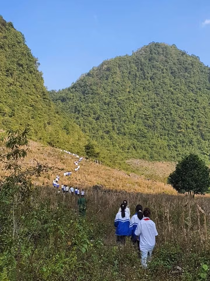 Học trò ở xã Xuân Trường, huyện Bảo Lạc, tỉnh Cao Bằng