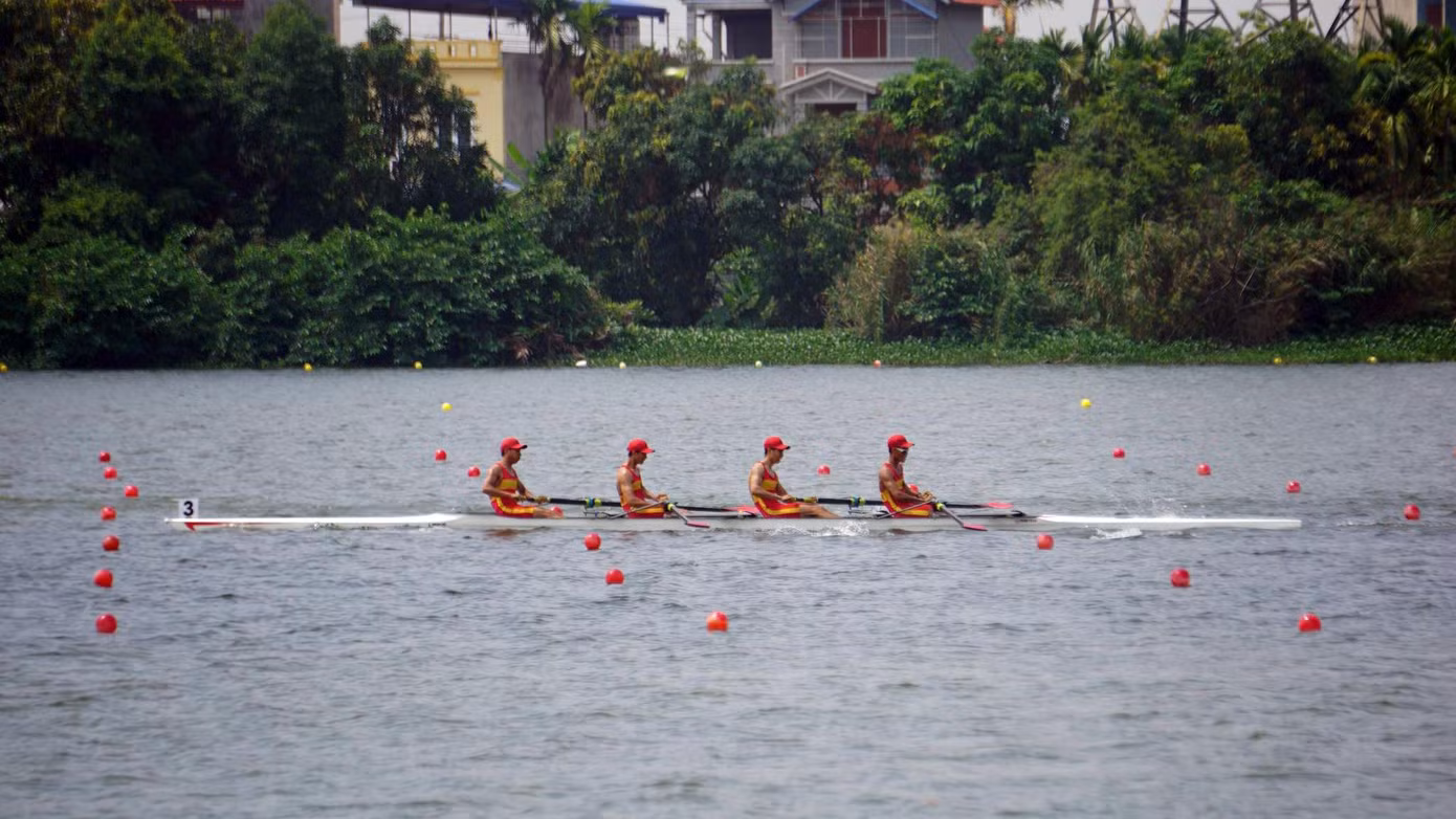 Ngày 13/5, tuyển Việt Nam tham gia vòng chung kết 4 nội dung bộ môn đua thuyền SEA Games 31 gồm: thuyền 4 nam hạng nhẹ 1 mái chèo, thuyền 4 nữ hạng nhẹ 2 mái chèo, thuyền đôi nữ hạng nặng 1 mái chèo và thuyền 4 nam hạng nhẹ 2 mái chèo.