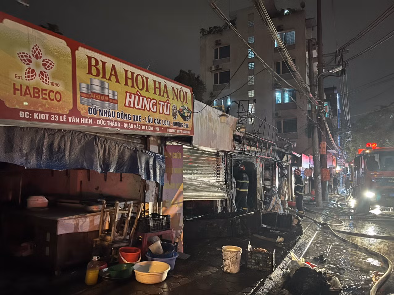 Lực lượng chức năng có mặt tại hiện trường.
