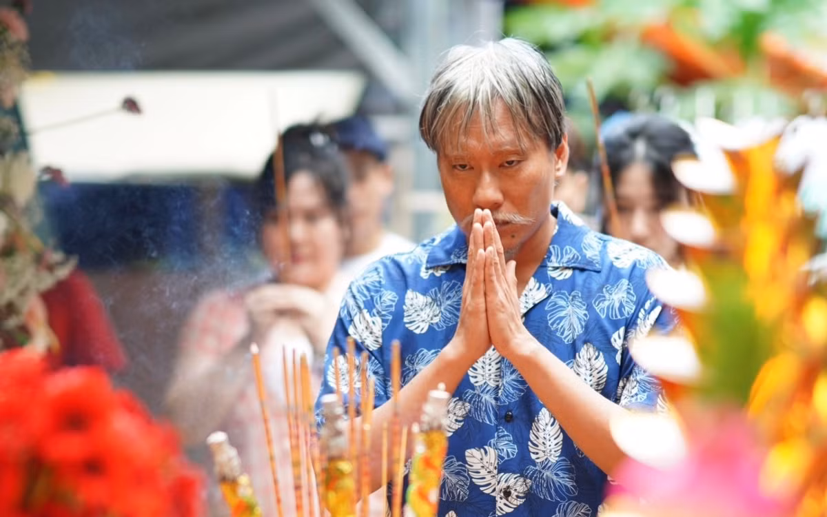 Kiều Minh Tuấn vạm vỡ trong Cô dâu hào môn.