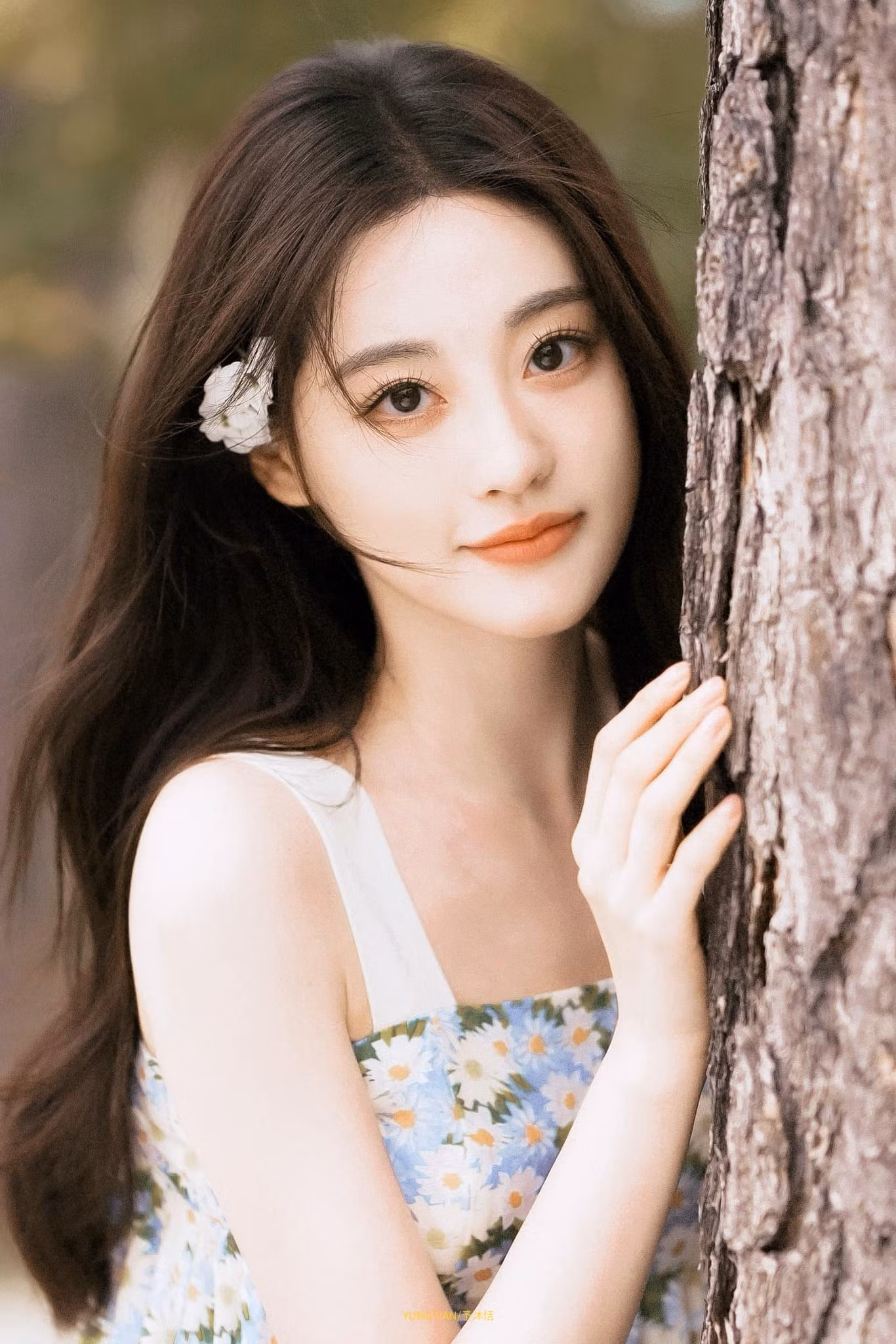 Biên kịch Vu Chính công khai bóc phốt Chúc Tự Đan nhưng không được công chúng ủng hộ.