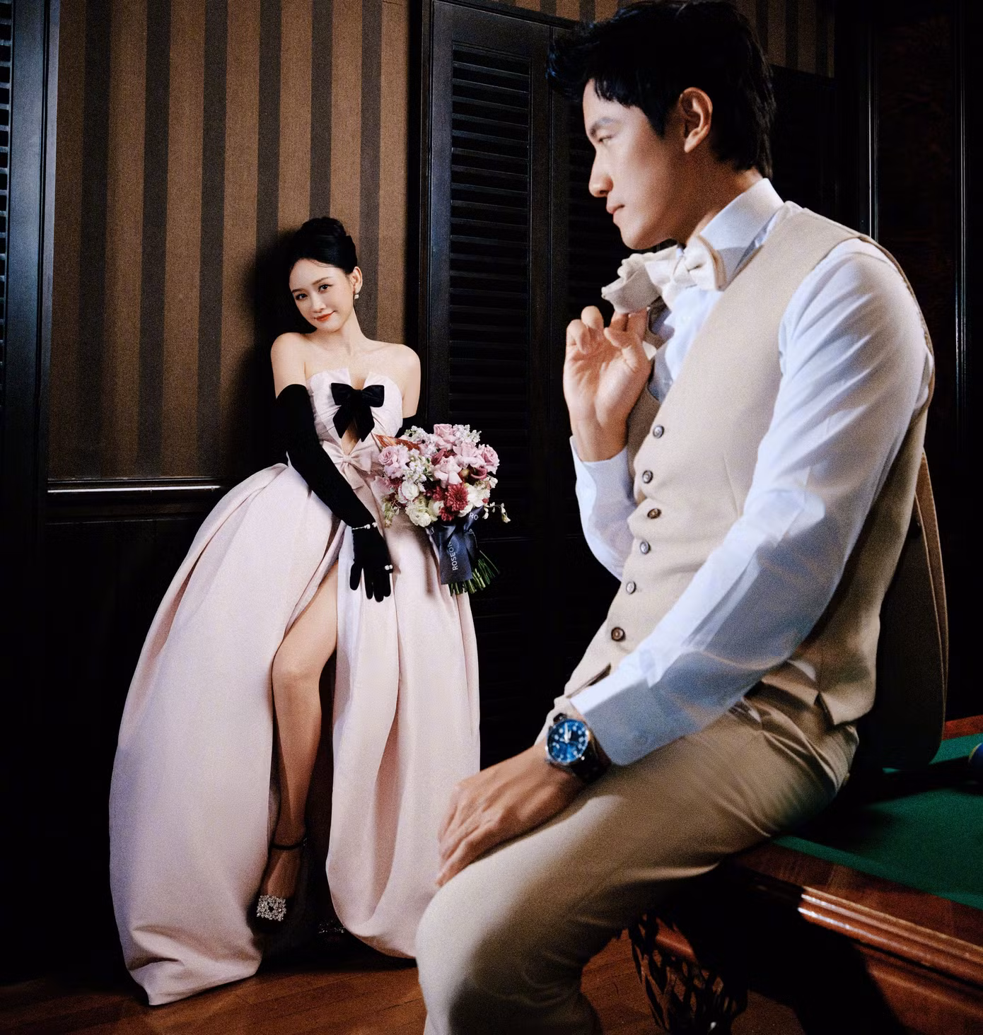 Trần Kiều Ân hơn chồng 9 tuổi. Alan tên thật là Tăng Vỹ Xương (SN 1988), không hoạt động showbiz, nhưng sở hữu ngoại hình điển trai, cao lớn không kém các tài tử điện ảnh. Ông xã Trần Kiều Ân được giới thiệu là thanh niên tài giỏi, gia thế khủng, sở hữu cả trực thăng riêng là người Malaysia gốc Hoa. Trần Kiều Ân hơn chồng 9 tuổi. Alan tên thật là Tăng Vỹ Xương (SN 1988), không hoạt động showbiz, nhưng sở hữu ngoại hình điển trai, cao lớn không kém các tài tử điện ảnh. Ông xã Trần Kiều Ân được giới thiệu là thanh niên tài giỏi, gia thế khủng, sở hữu cả trực thăng riêng là người Malaysia gốc Hoa.