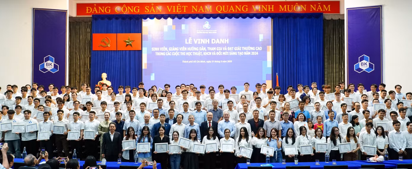 Vinh danh hơn 170 cá nhân và tập thể sinh viên xuất sắc. Ảnh: Trường Đại học Bách khoa - ĐH Quốc gia TP.HCM