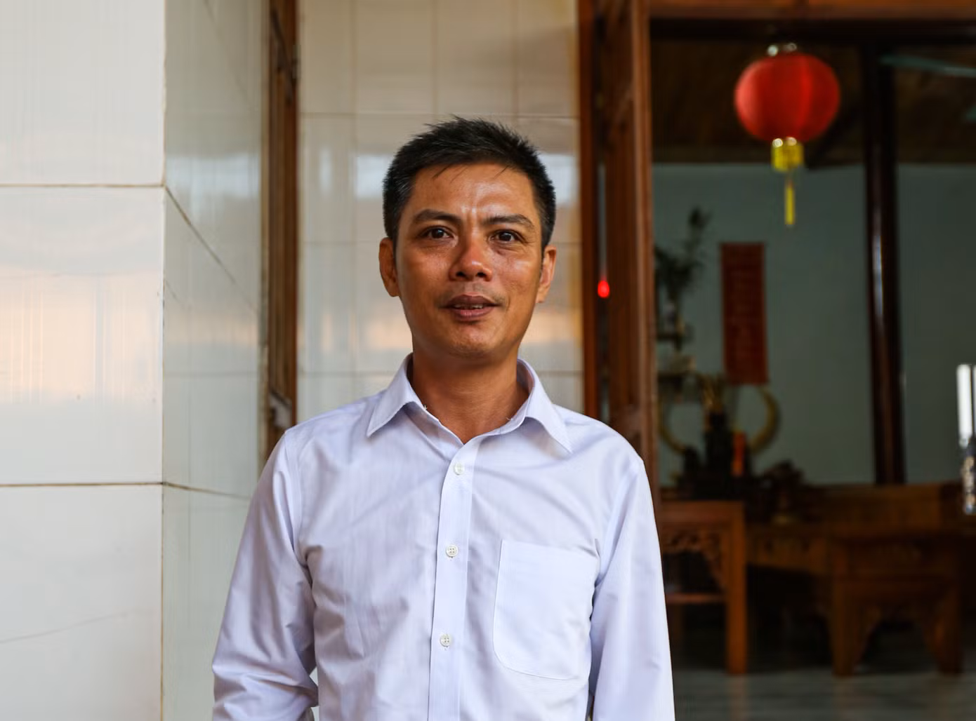 Ông Đặng Văn Ảnh - Trưởng thôn Liên Tài Năng (xã Tùng Lộc, Can Lộc) là thí sinh lớn tuổi nhất kỳ thi tốt nghiệp THPT năm 2023 ở Hà Tĩnh