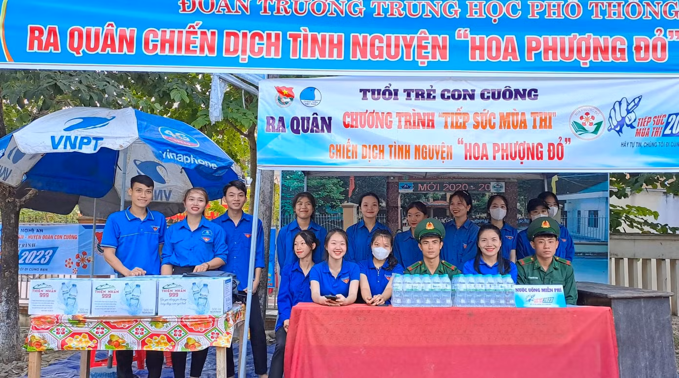 Mùa thi năm 2023, Ban Thường vụ Tỉnh Đoàn Nghệ An đã chủ động xây dựng Kế hoạch tổ chức chương trình Tiếp sức mùa thi năm 2023 hỗ trợ thí sinh một cách tốt nhất, hiệu quả nhất.