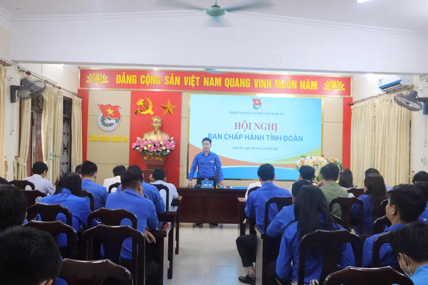 Toàn cảnh Hội nghị.