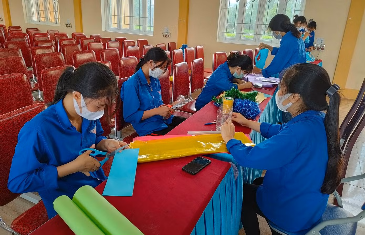 Anh Thái Minh Sỹ - Phó Bí thư Tỉnh đoàn, Chủ tịch Hội đồng đội tỉnh Nghệ An cho biết, Hội đồng đội tỉnh đã có kế hoạch tổ chức hoạt động Tết Trung thu 2021 với chủ đề "Lồng đèn thắp sáng ước mơ", thời gian từ ngày 10-21/9.