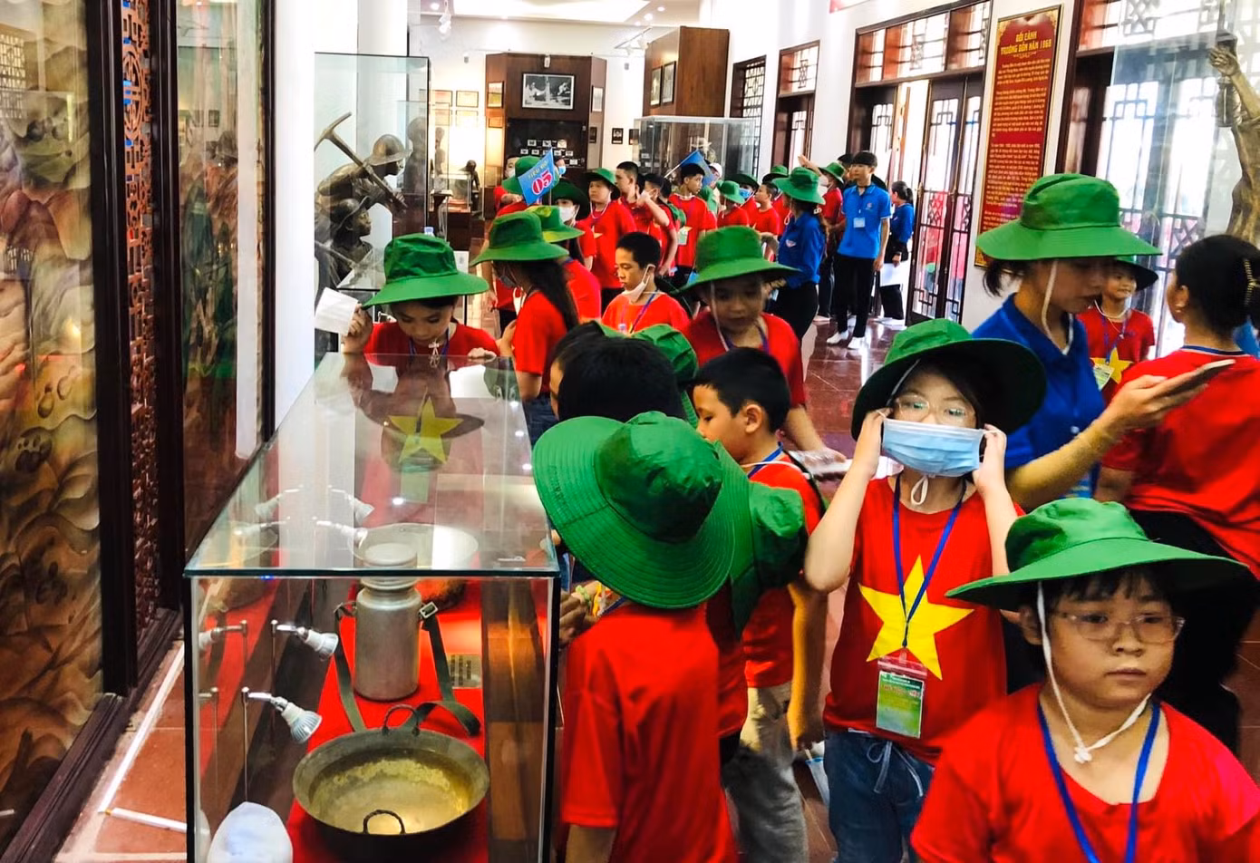 Mỗi năm, trại hè kỹ năng sống đều có sự đổi mới về nội dung; phát huy được ưu điểm của những khoá trước và nâng cao chất lượng, sáng tạo trong những khoá mới.