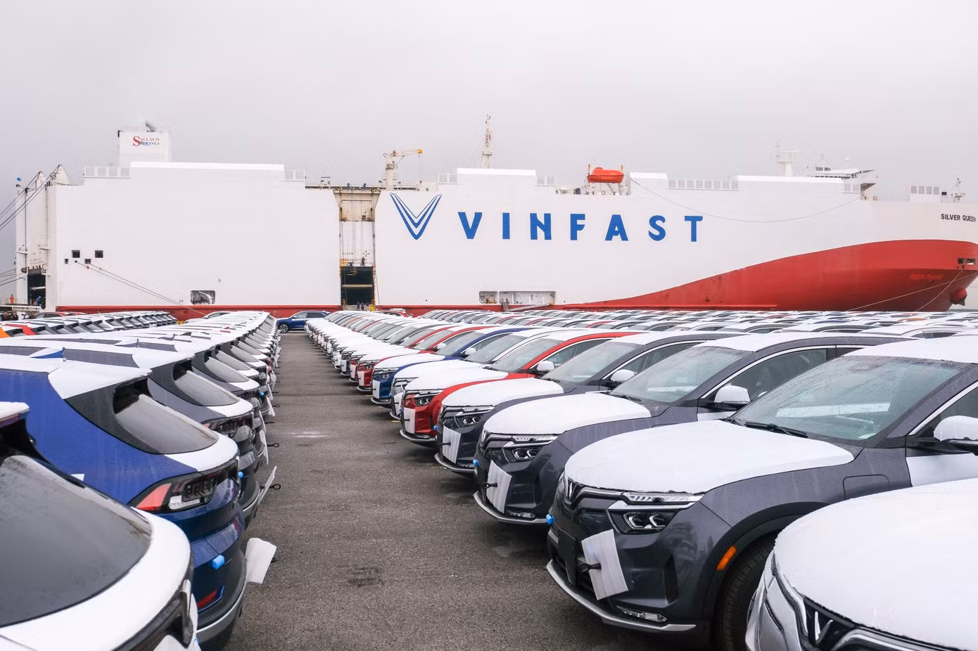 Xe VinFast tại cảng Hải Phòng. Ảnh: Bloomberg.