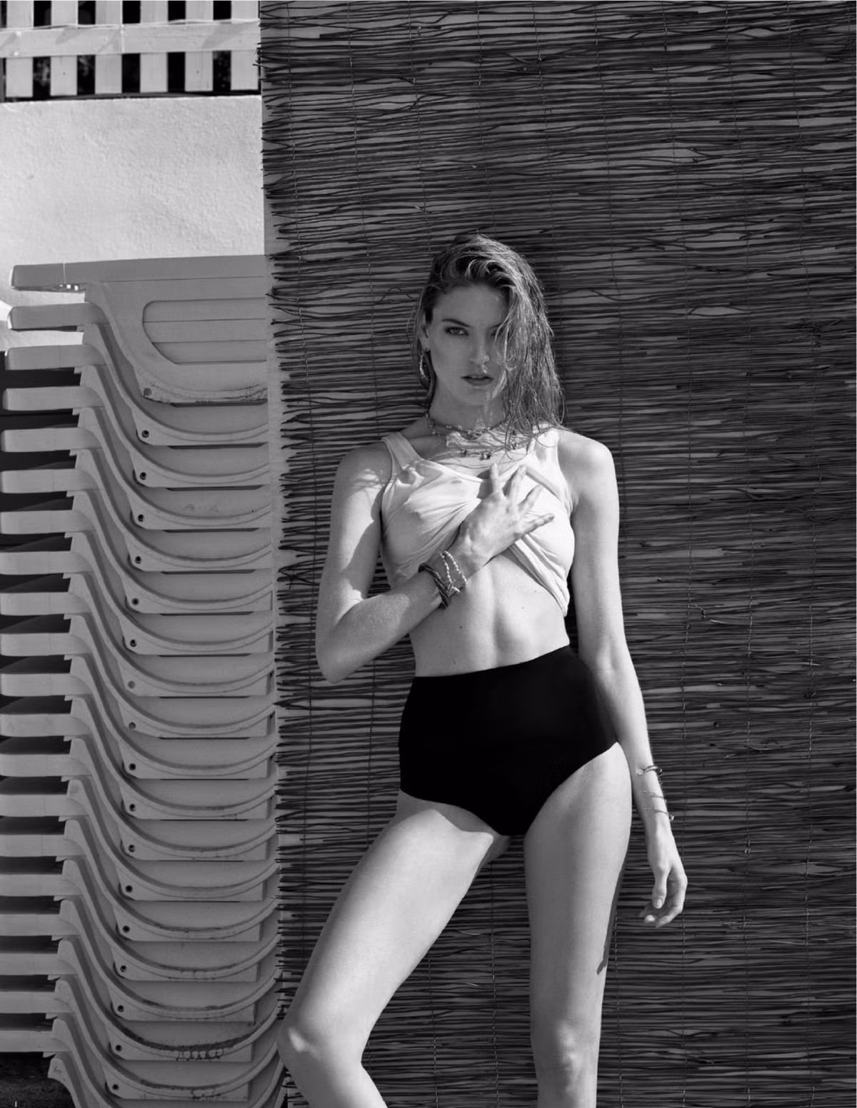 Martha Hunt phô đường cong thần vệ nữ khiến người xem mê mẩn ảnh 6