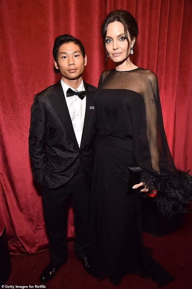 Pax Thiên thường xuyên lộ diện cùng Angelina, nhưng không còn nhìn mặt Brad. Ảnh: Getty/WireImage.