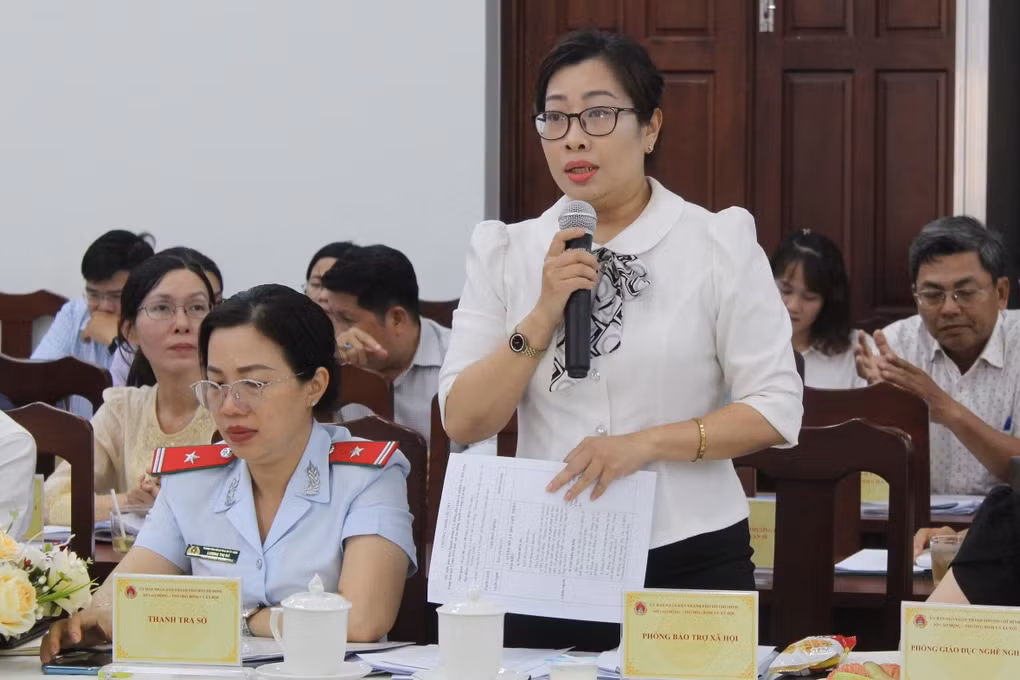 Bà Nguyễn Thành Phụng, Trưởng phòng Bảo trợ xã hội Sở LĐ-TB&amp;XH TPHCM (Ảnh: Tùng Nguyên).
