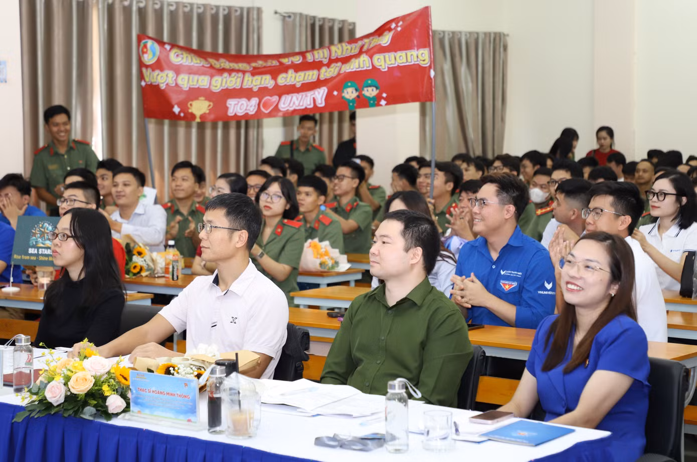 Các sân chơi ngoài sự tham dự và đánh giá từ Hội đồng giám khảo chuyên môn còn nhận được sự cổ động của nhiều bạn đoàn viên thanh niên, đồng nghiệp, bạn bè của các đại biểu, trại sinh.