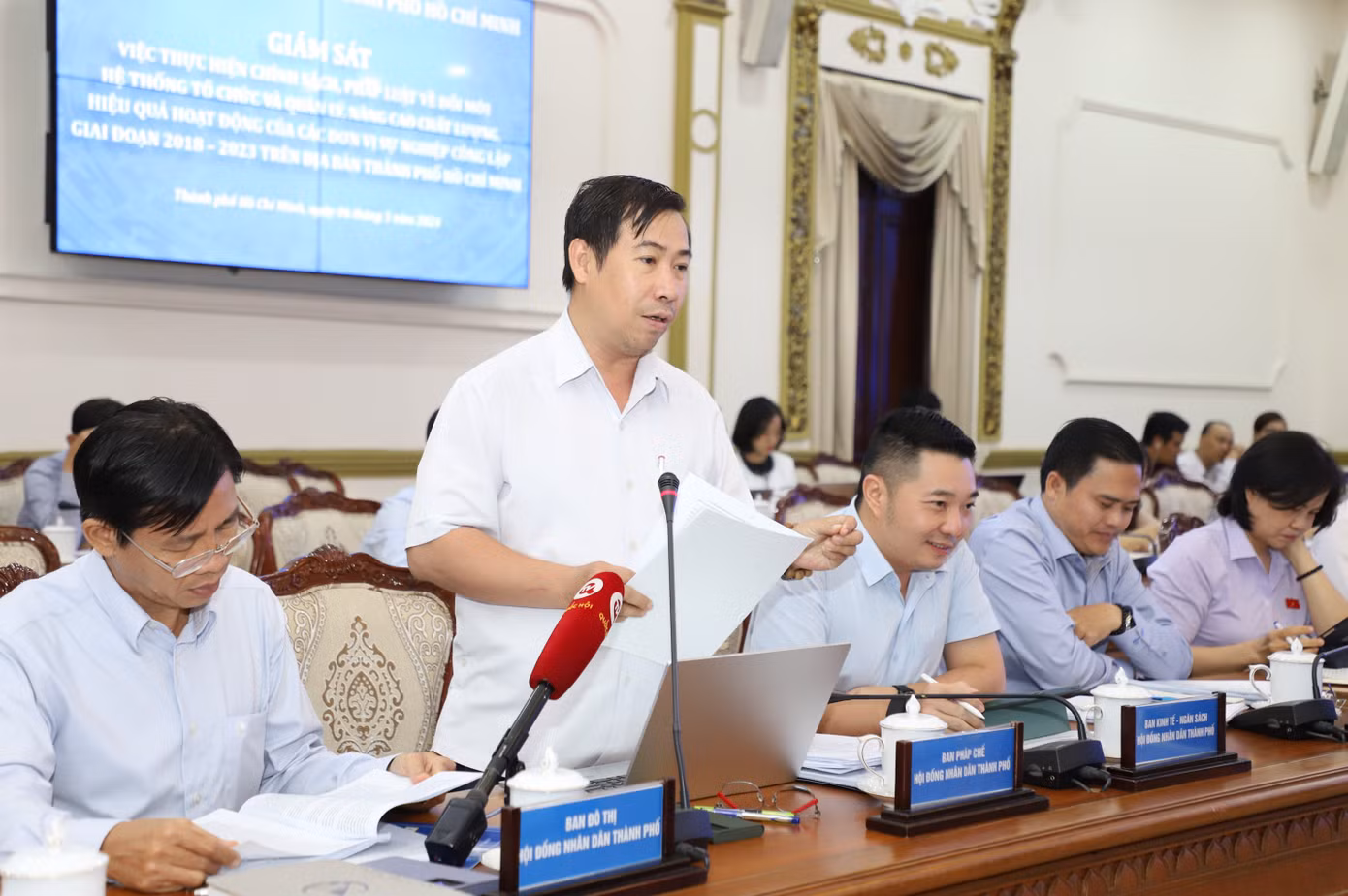 Ông Lê Minh Đức nêu ý kiến tại buổi giám sát. Ảnh: Ngô Tùng.