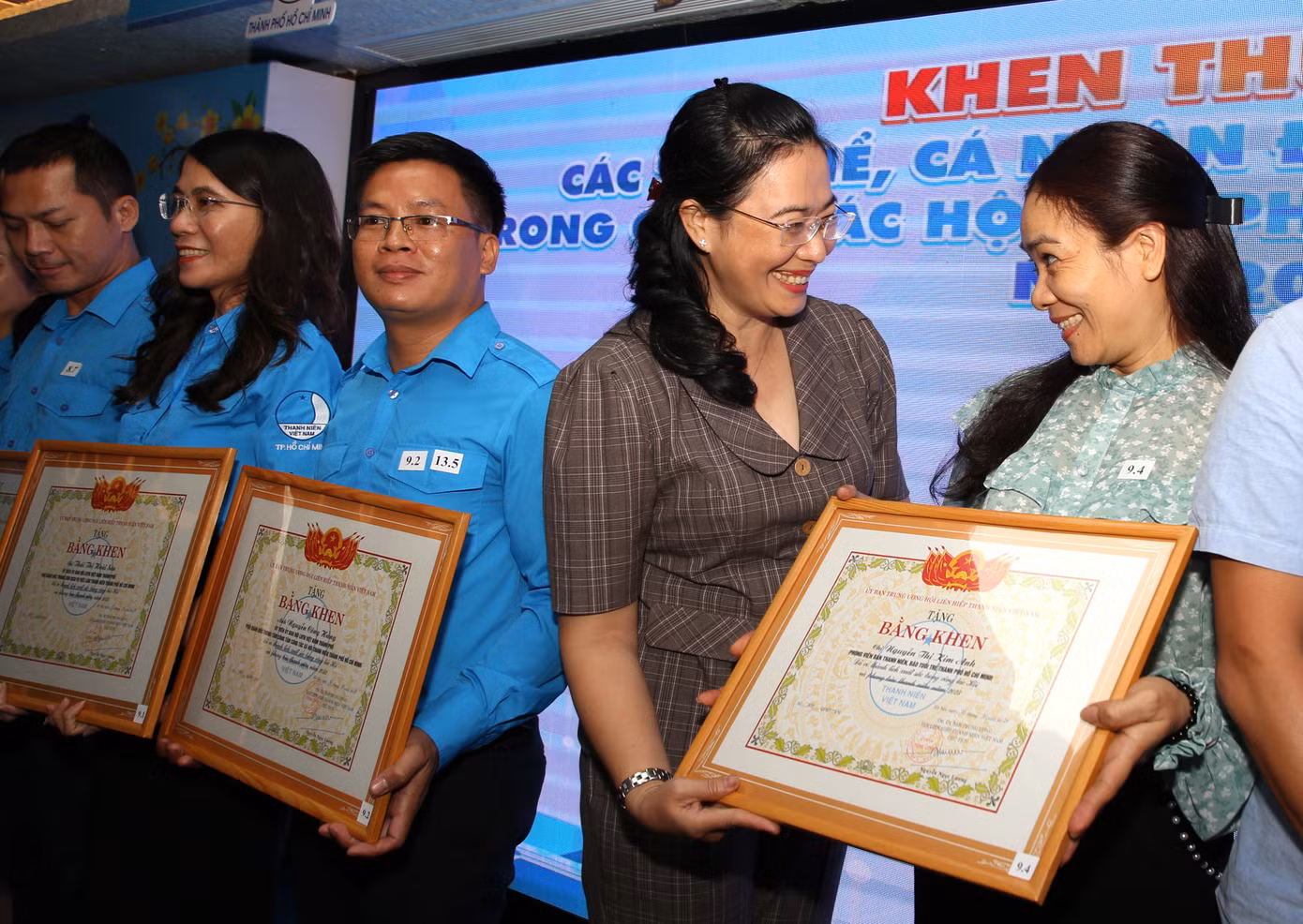 Các cá nhân tiêu biểu trong công tác Hội, phong trào thanh niên năm qua cũng được Trung ương Hội ghi nhận dịp này. Ảnh: Ngô Tùng